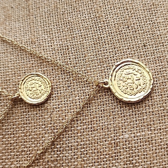 Neck Party 2 necklaces looks like 5! - Picture 8 of 8